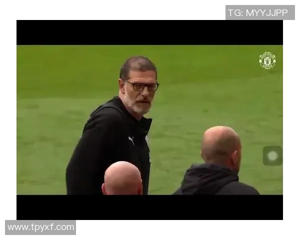 西布朗对曼联精彩回放全程回顾及赛后分析视频分享