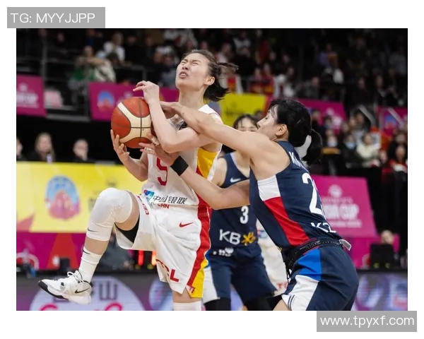 韩国女篮与加拿大女篮激战正酣谁将赢得这场精彩对决