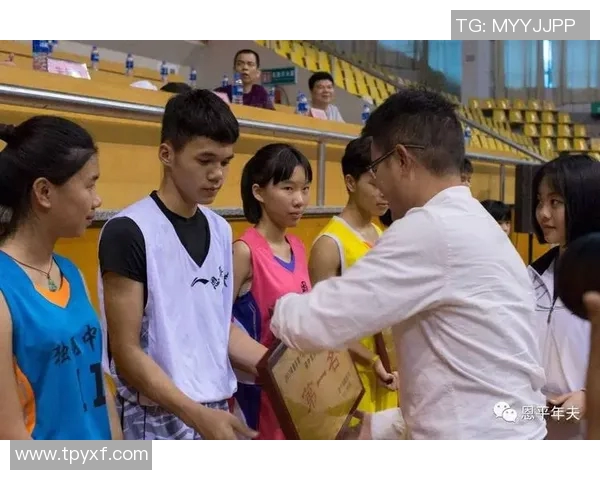 南京篮球队的奋斗历程与冠军赛背后的故事揭秘