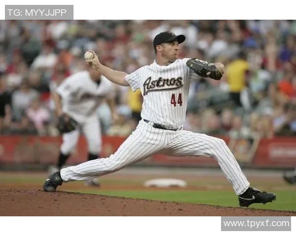 太空人挑战红人赛场谁能在星际与地球之间赢得荣耀