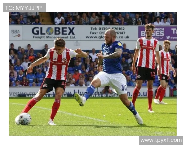 尤文图斯与里斯本竞技对决分析及比赛效果探讨