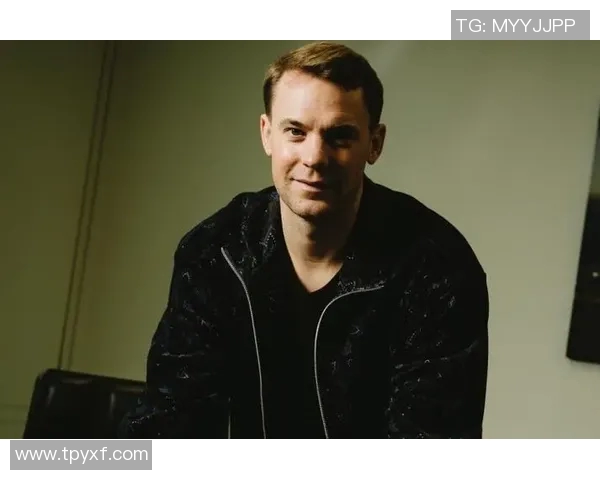 诺伊尔：从守门员到传奇，如何塑造足球历史上的不朽神话